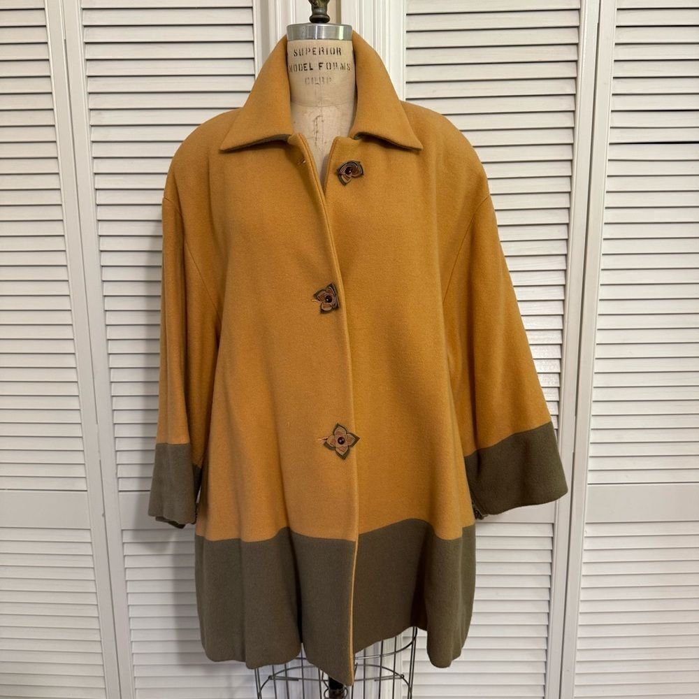 Michelle Bordeau Vintage Mustard/Olive Green Swing Coat Made in Italy
